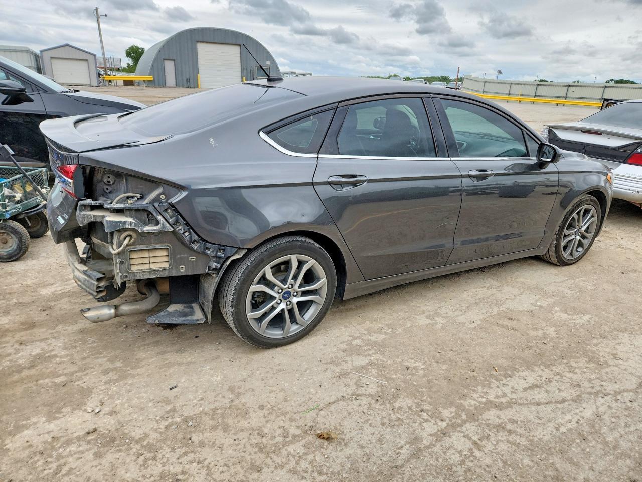 2017 Ford Fusion Se - Фото 3