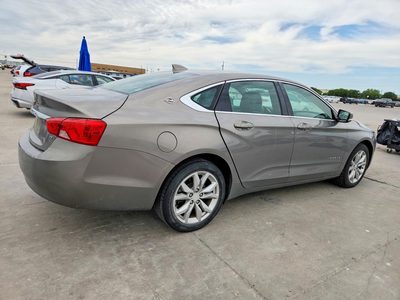 2019 Chevrolet Impala Lt - Фото 3