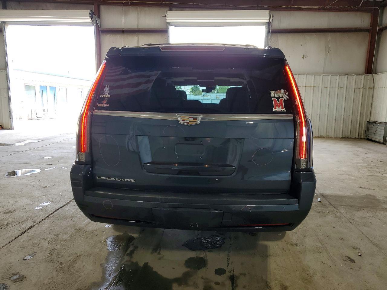 2020 Cadillac Escalade Esv Premium Luxury - Image 6