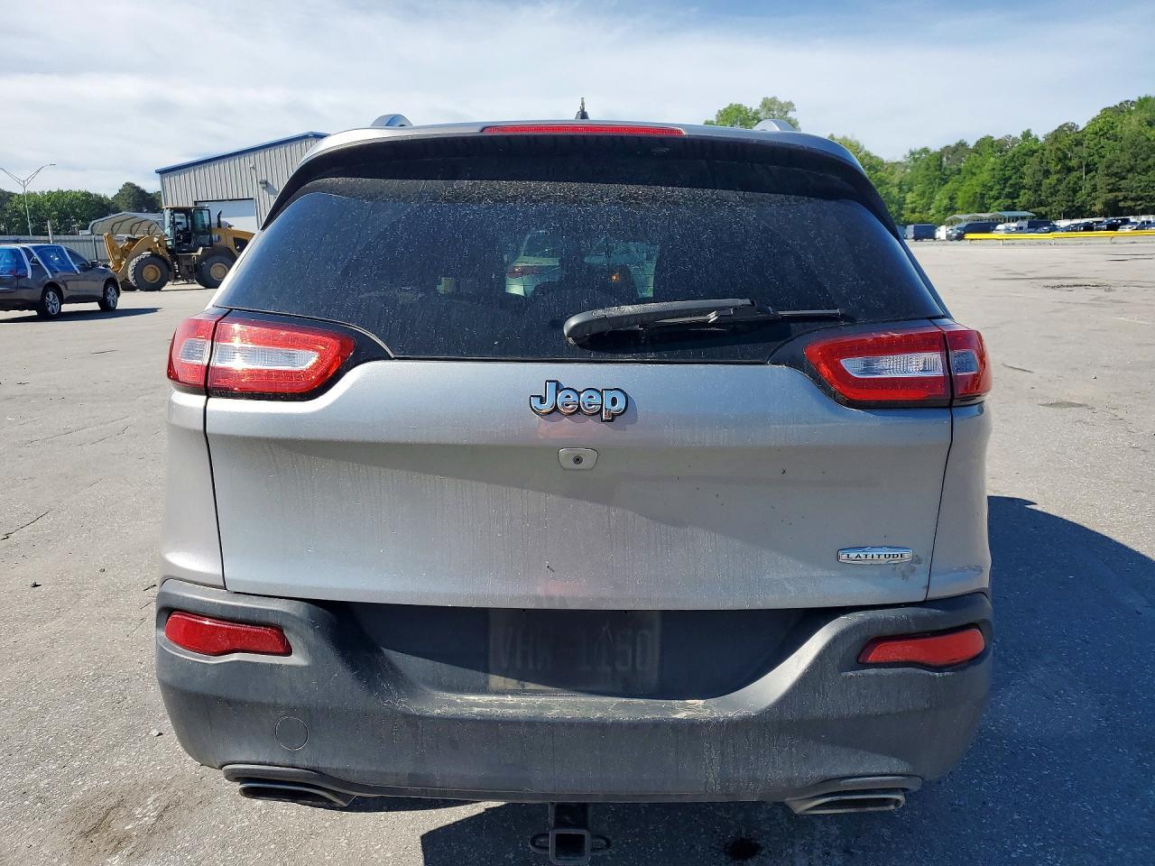 2015 Jeep Cherokee Latitude - Image 6