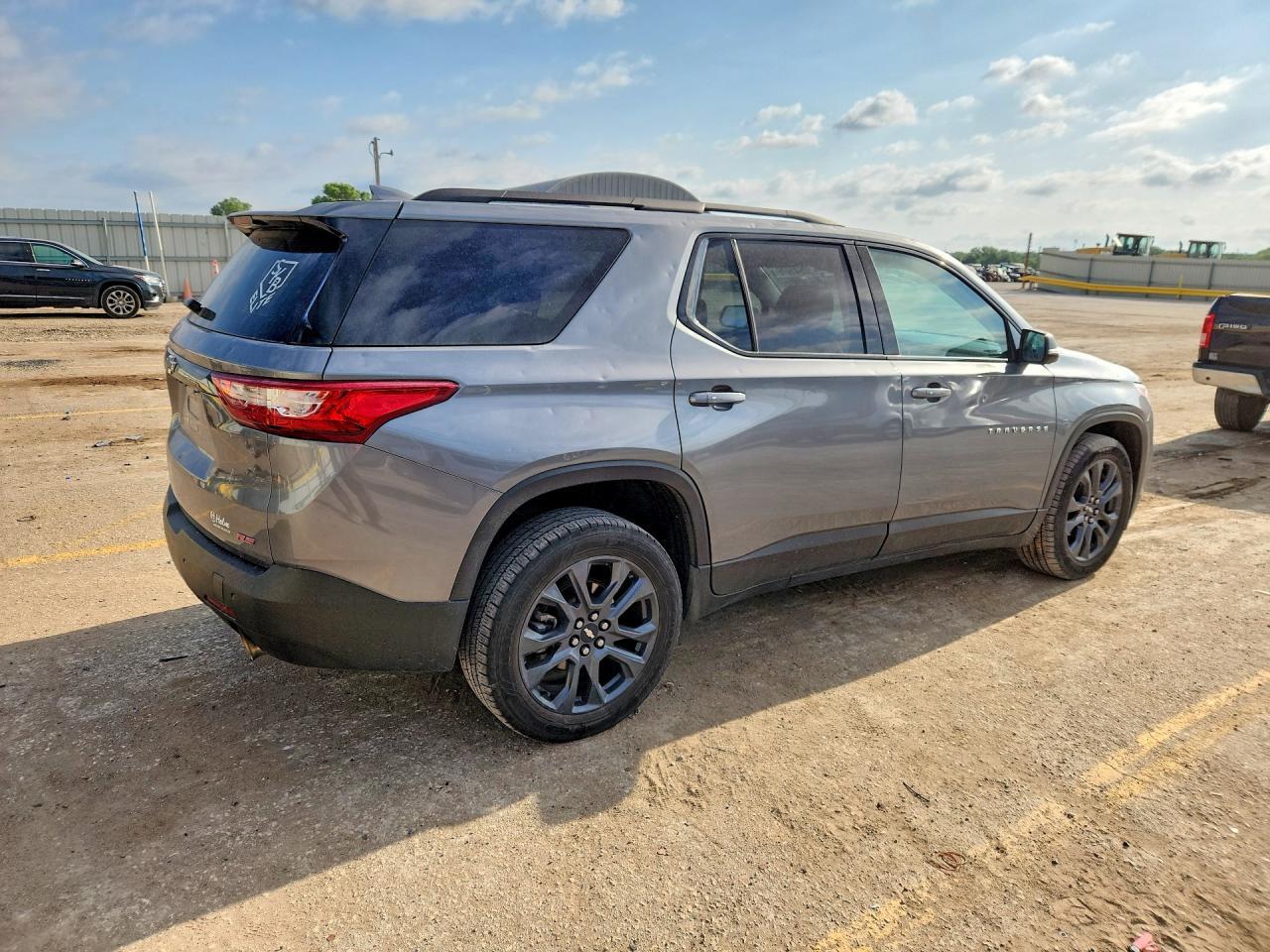 2020 Chevrolet Traverse Rs - Image 3