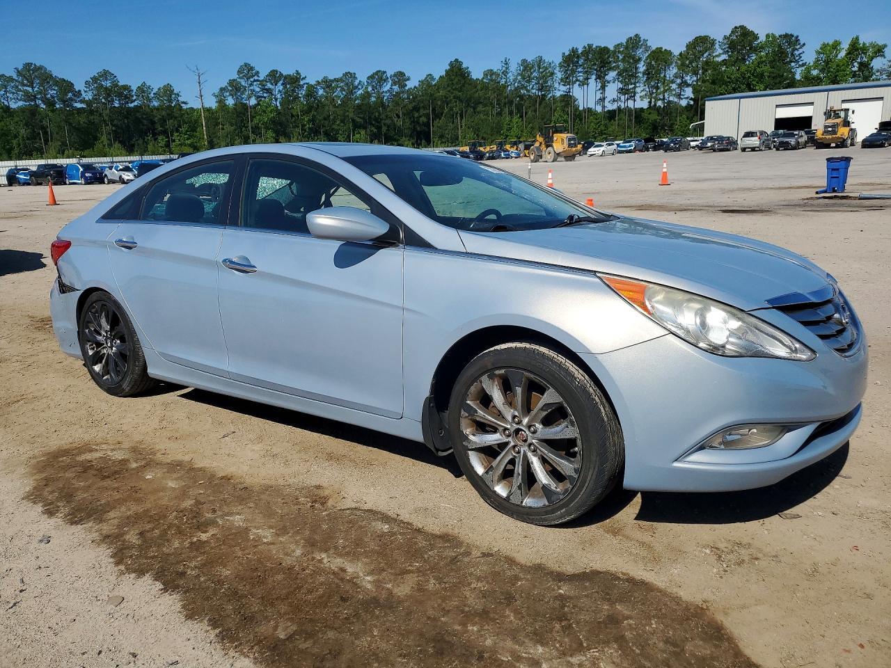 2011 Hyundai Sonata Se - Image 4