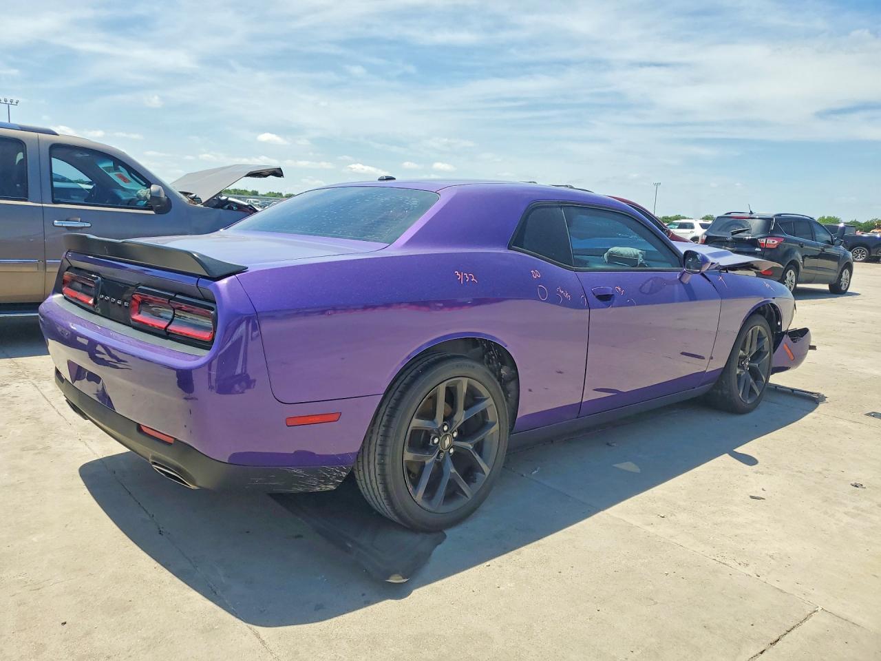 2019 Dodge Challenger Sxt - Image 3