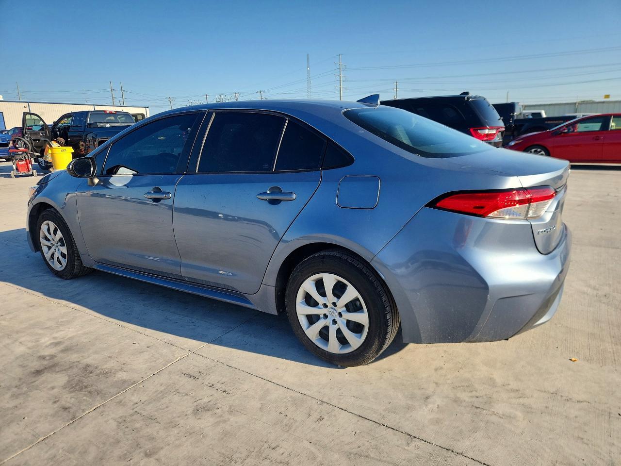 2022 Toyota Corolla Le - Image 2