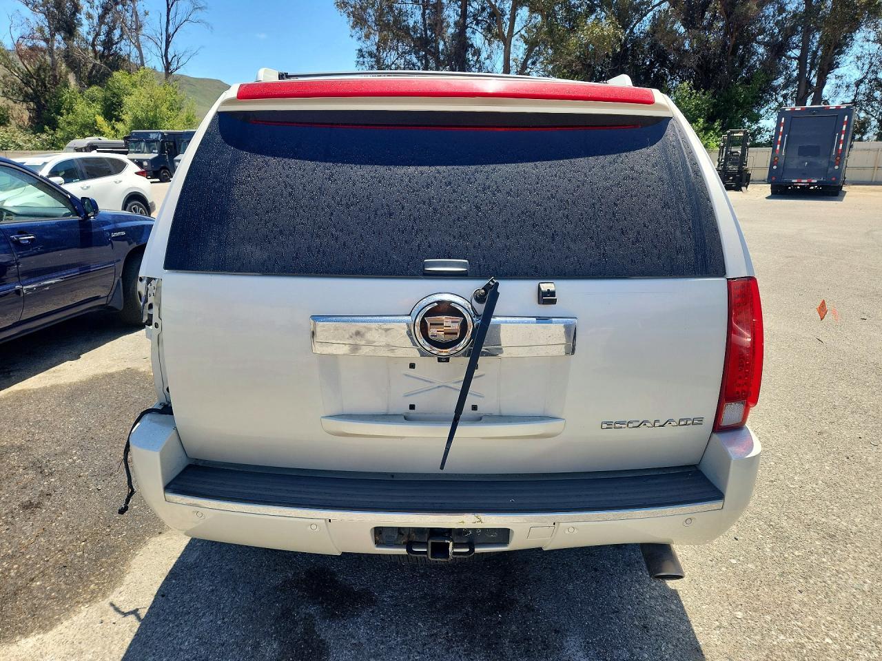 2010 Cadillac Escalade Luxury - Фото 6
