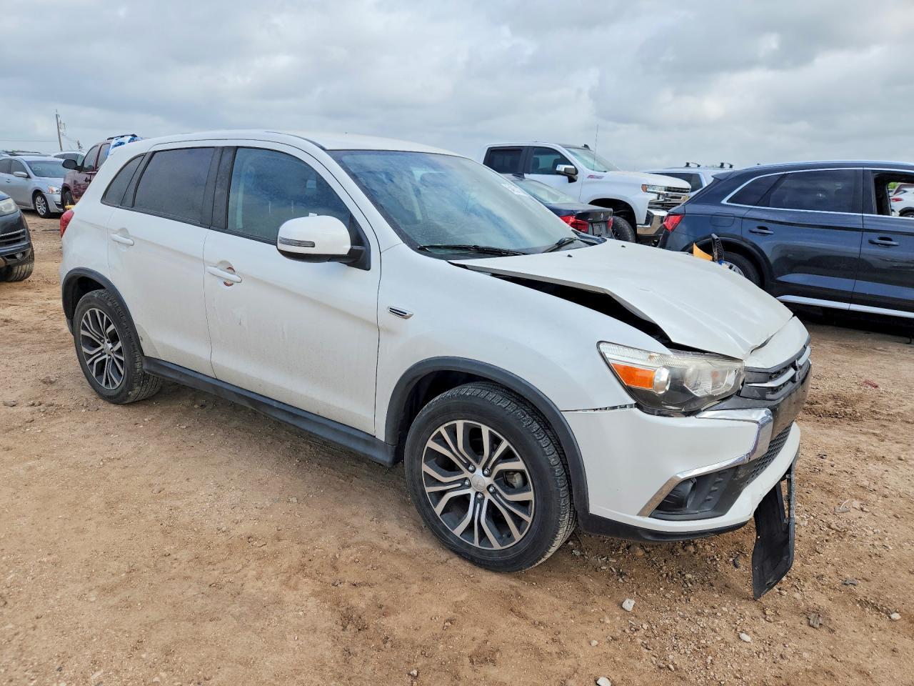 2018 Mitsubishi Outlander Sport Es - Image 4