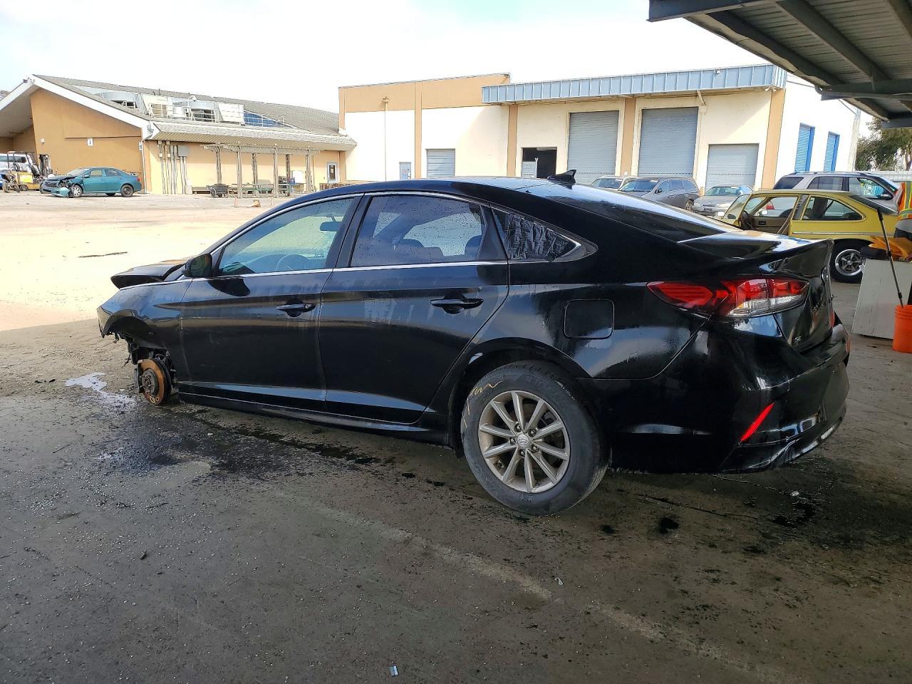 2019 Hyundai Sonata Se - Фото 2