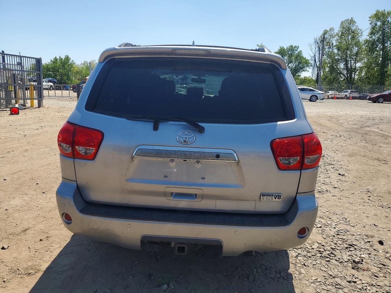 2017 Toyota Sequoia Limited - Фото 6