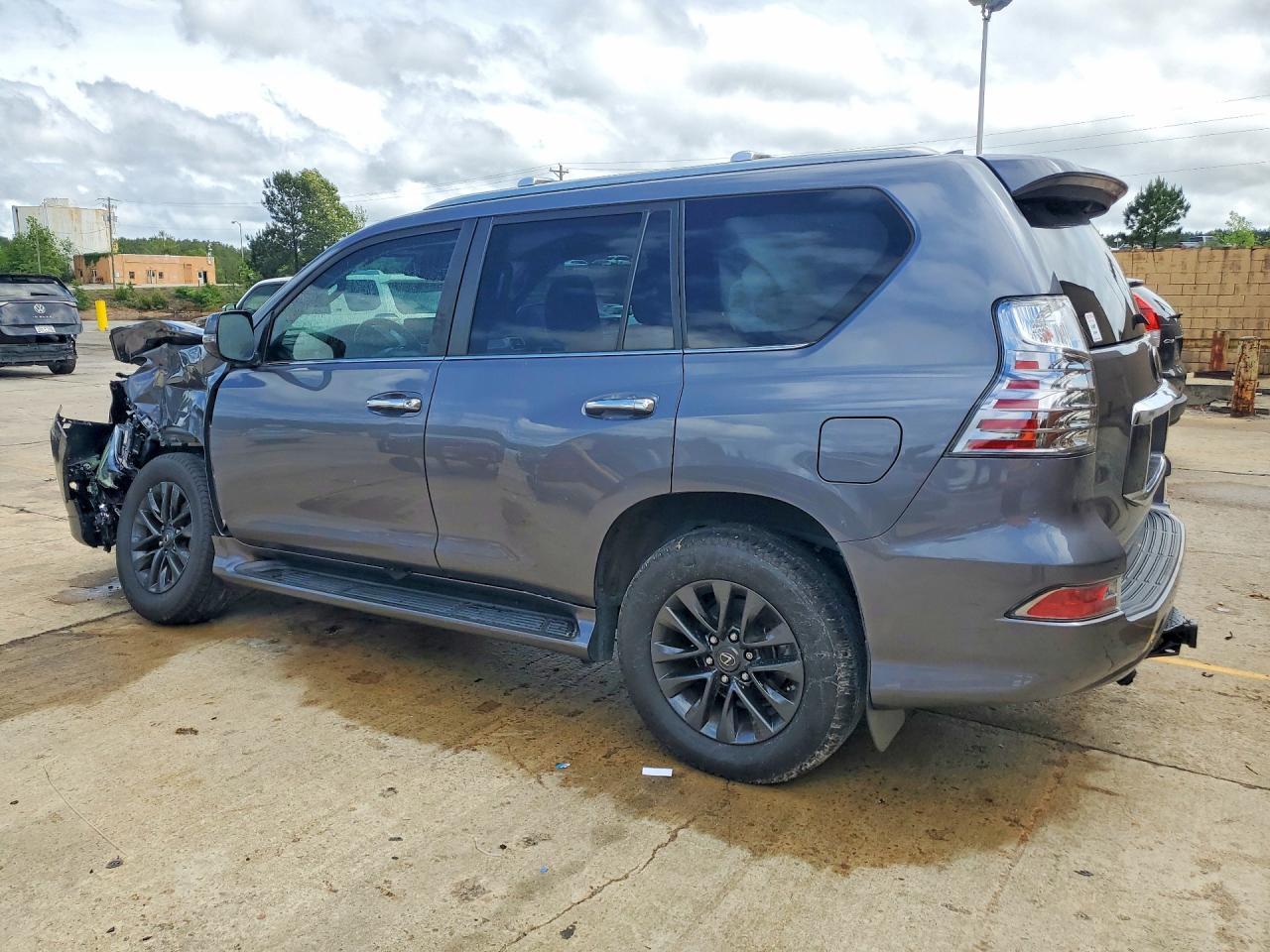 2022 Lexus Gx 460 - Image 2
