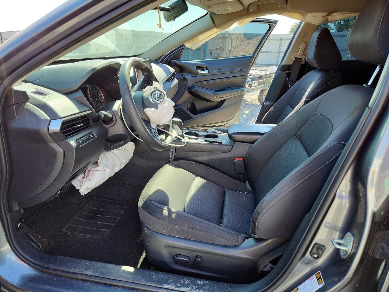 2020 Nissan Altima S - Фото 7