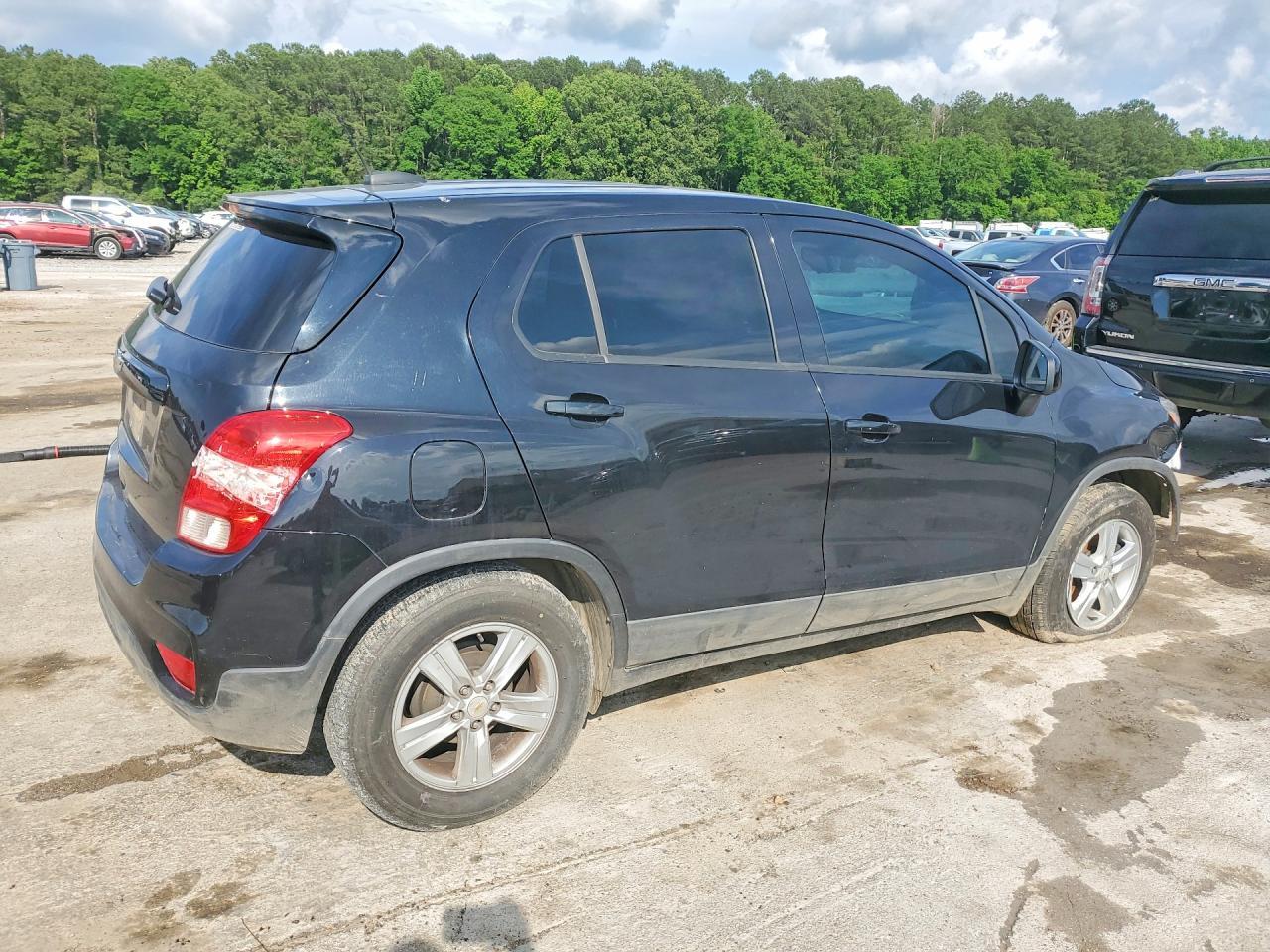 2020 Chevrolet Trax Ls - Фото 3