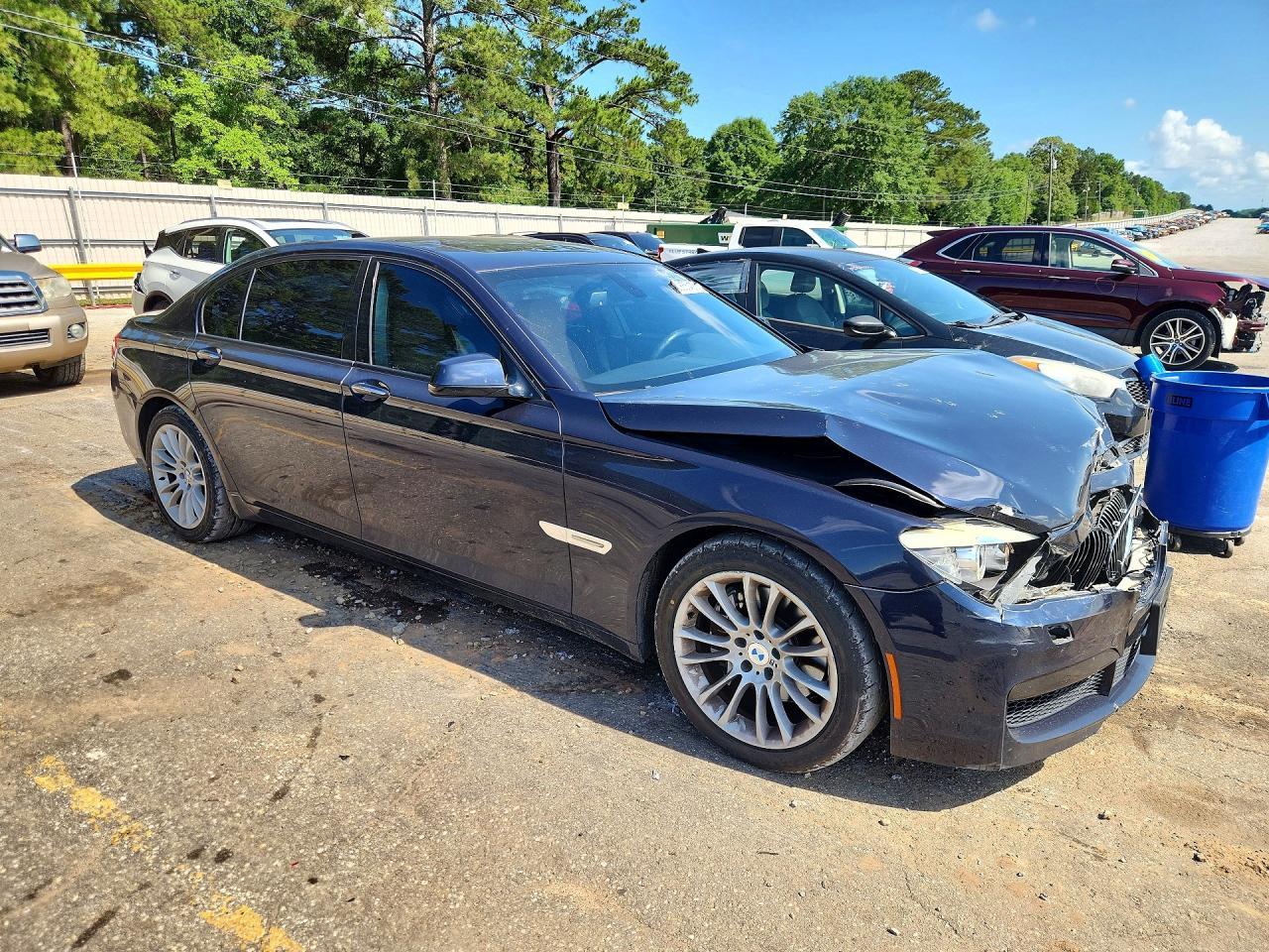2011 BMW 740 Li - Фото 4