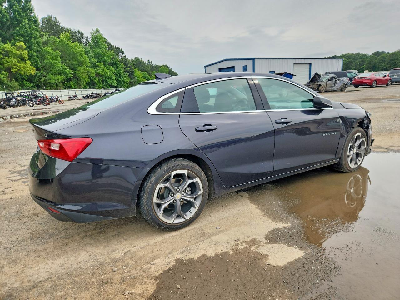 2023 Chevrolet Malibu Lt - Фото 3
