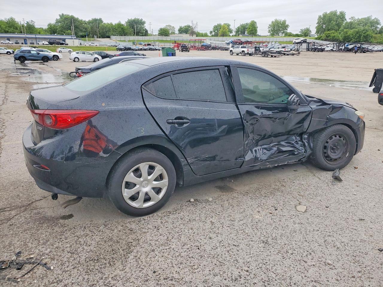 2018 Mazda 3 Sport - Image 3
