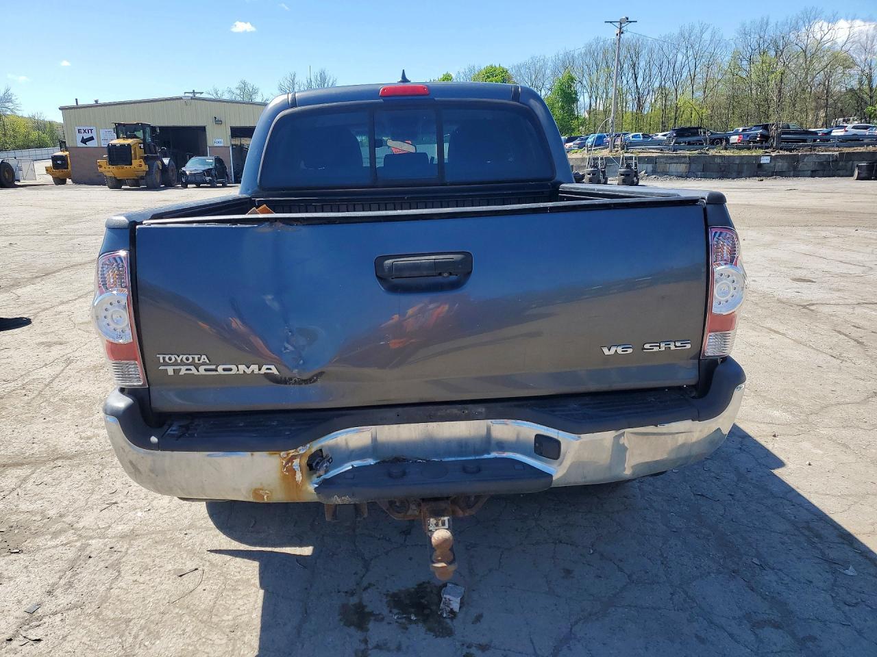 2014 Toyota Tacoma Double Cab - Фото 6