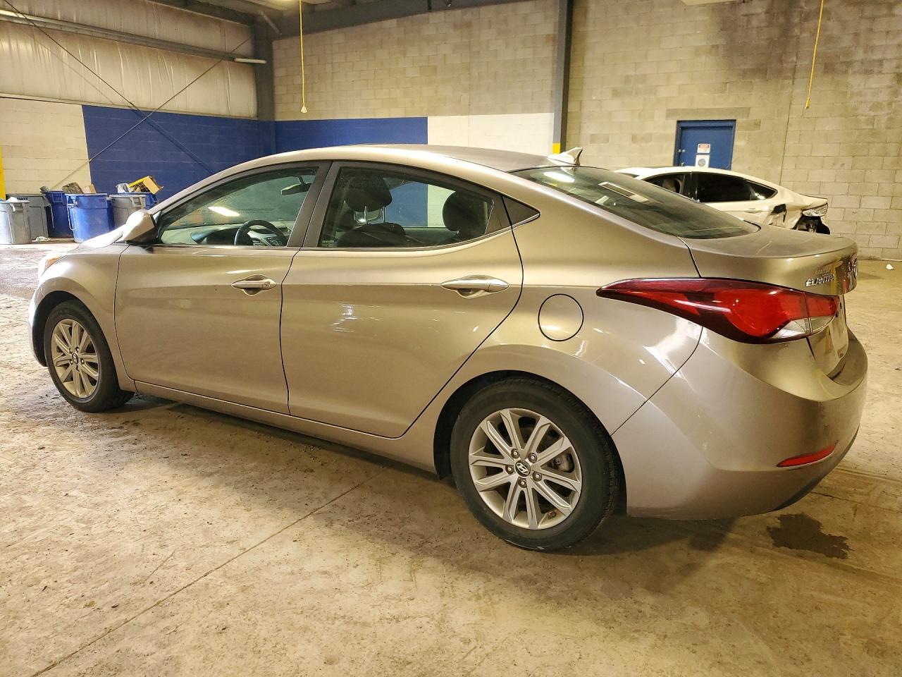 2015 Hyundai Elantra Se - Фото 2