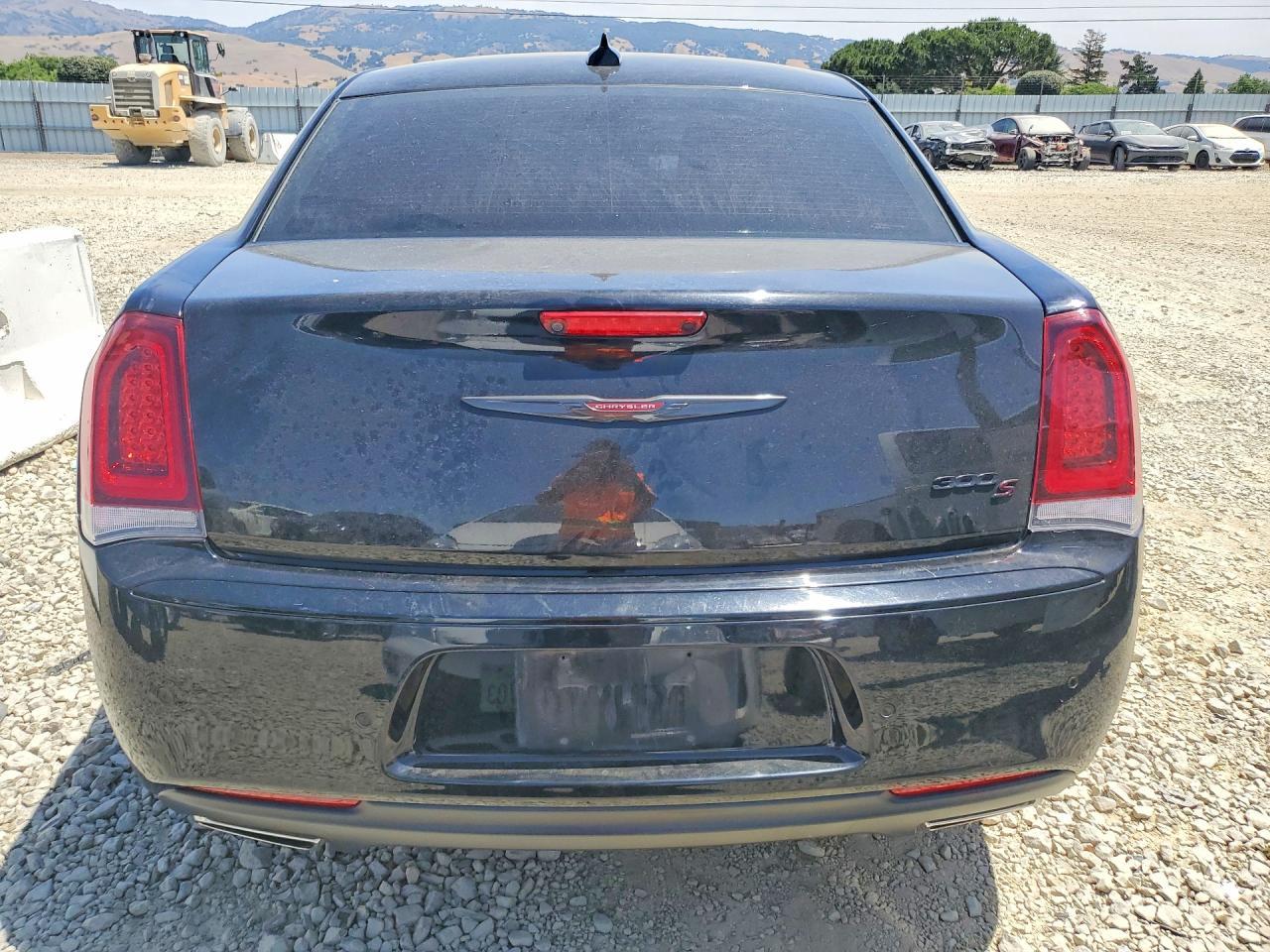 2021 Chrysler 300 S - Фото 6