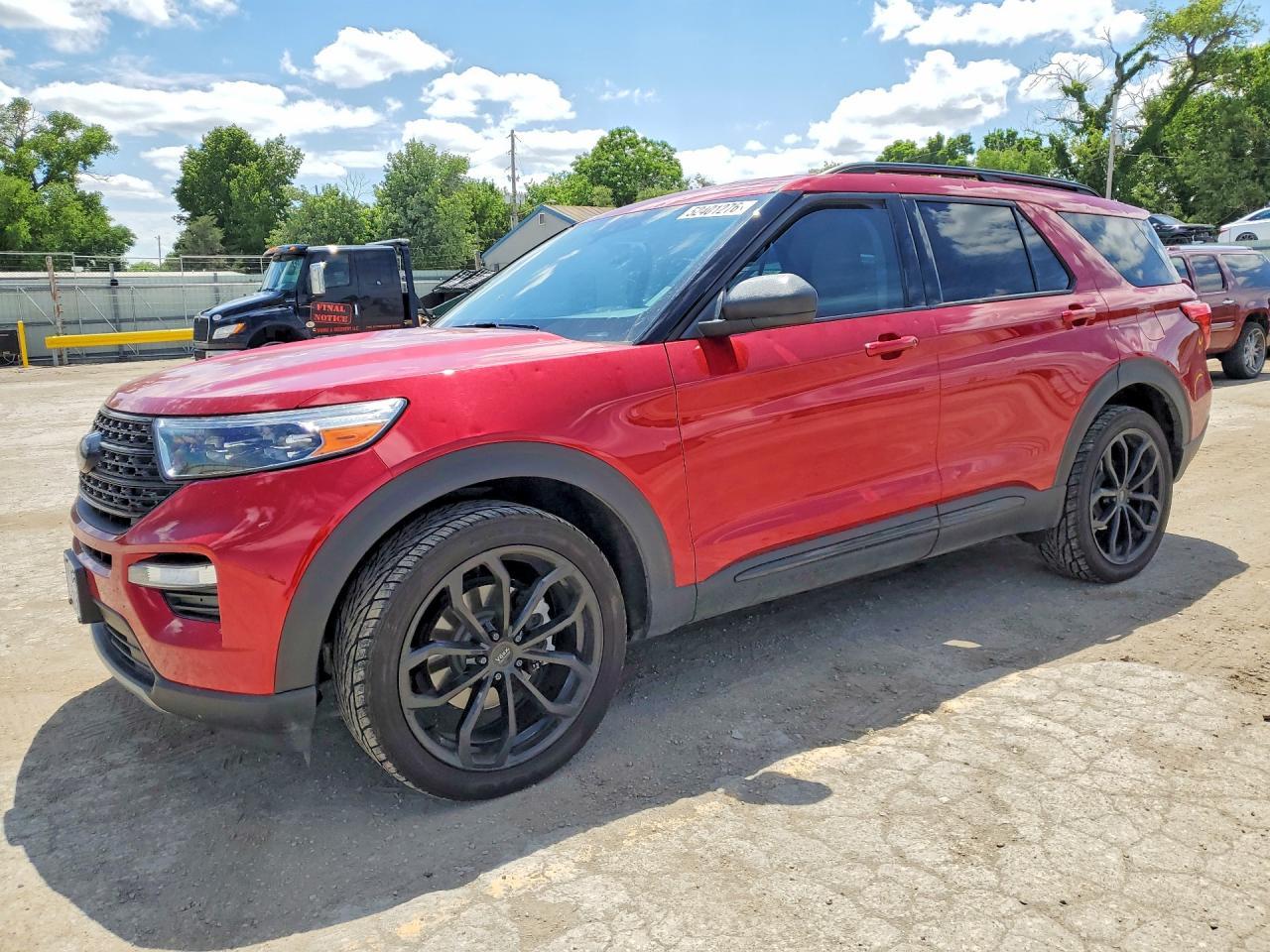 2023 Ford Explorer Xlt