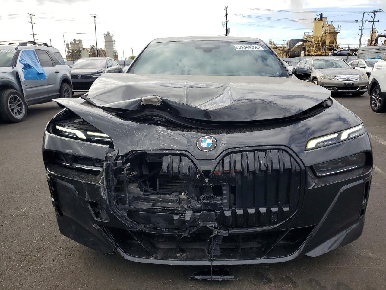 2023 BMW 740 I - Image 5