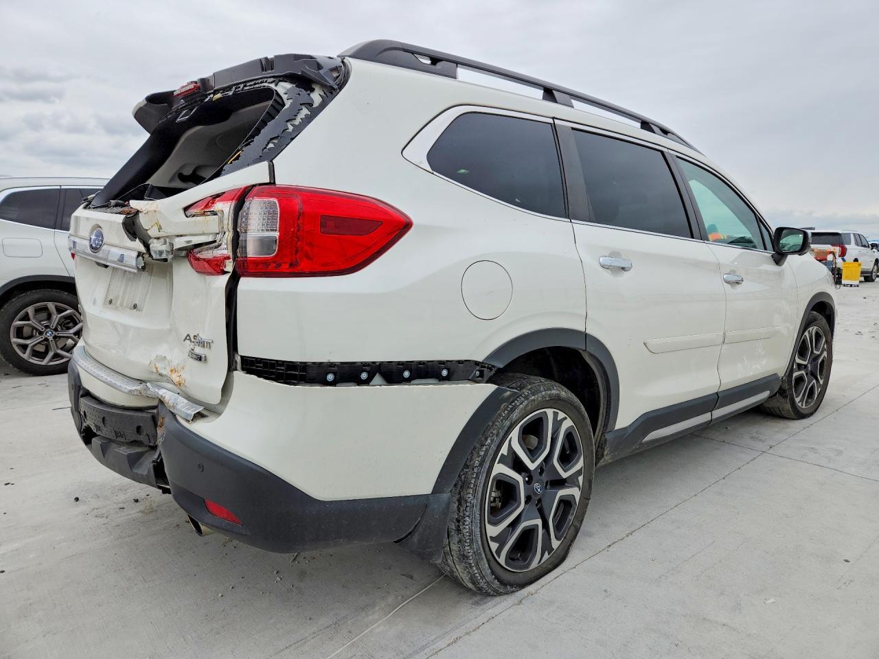 2023 Subaru Ascent Touring - Image 3