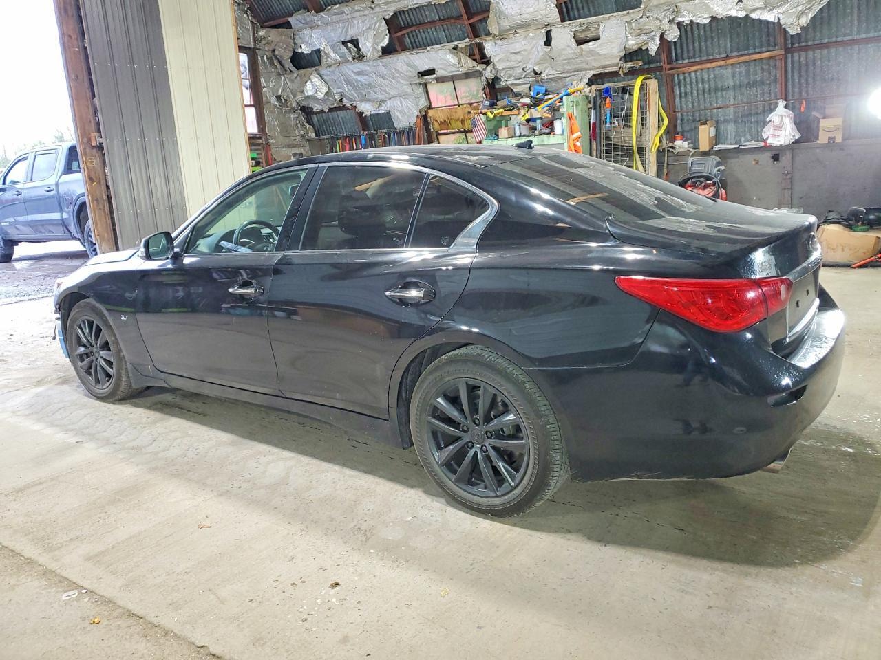 2015 Infiniti Q50 Premium - Image 2