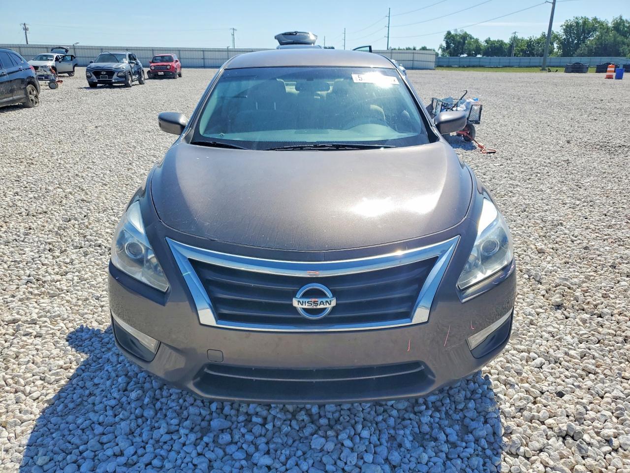 2015 Nissan Altima 2.5 S - Image 5