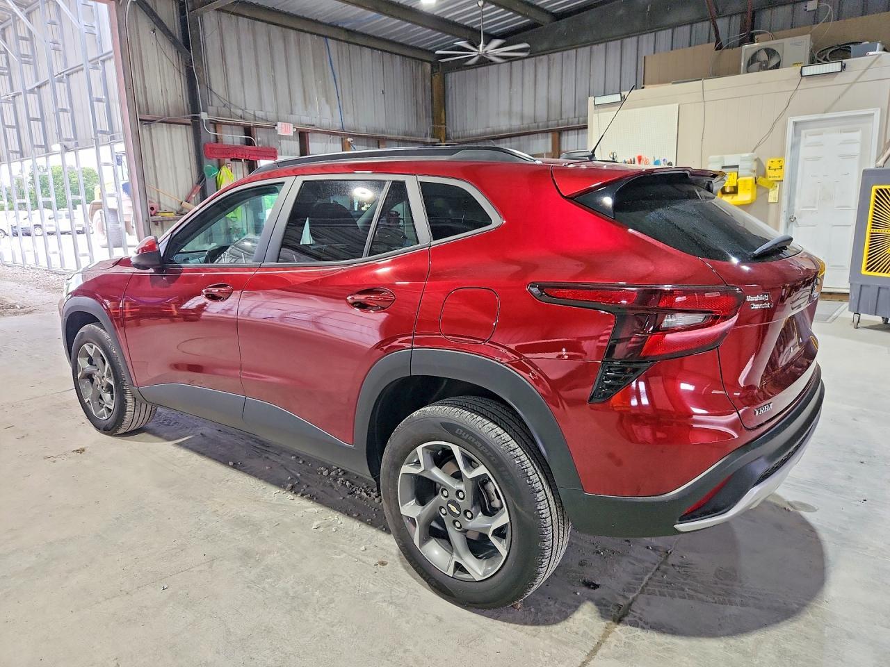 2025 Chevrolet Trax 1Lt - Фото 2