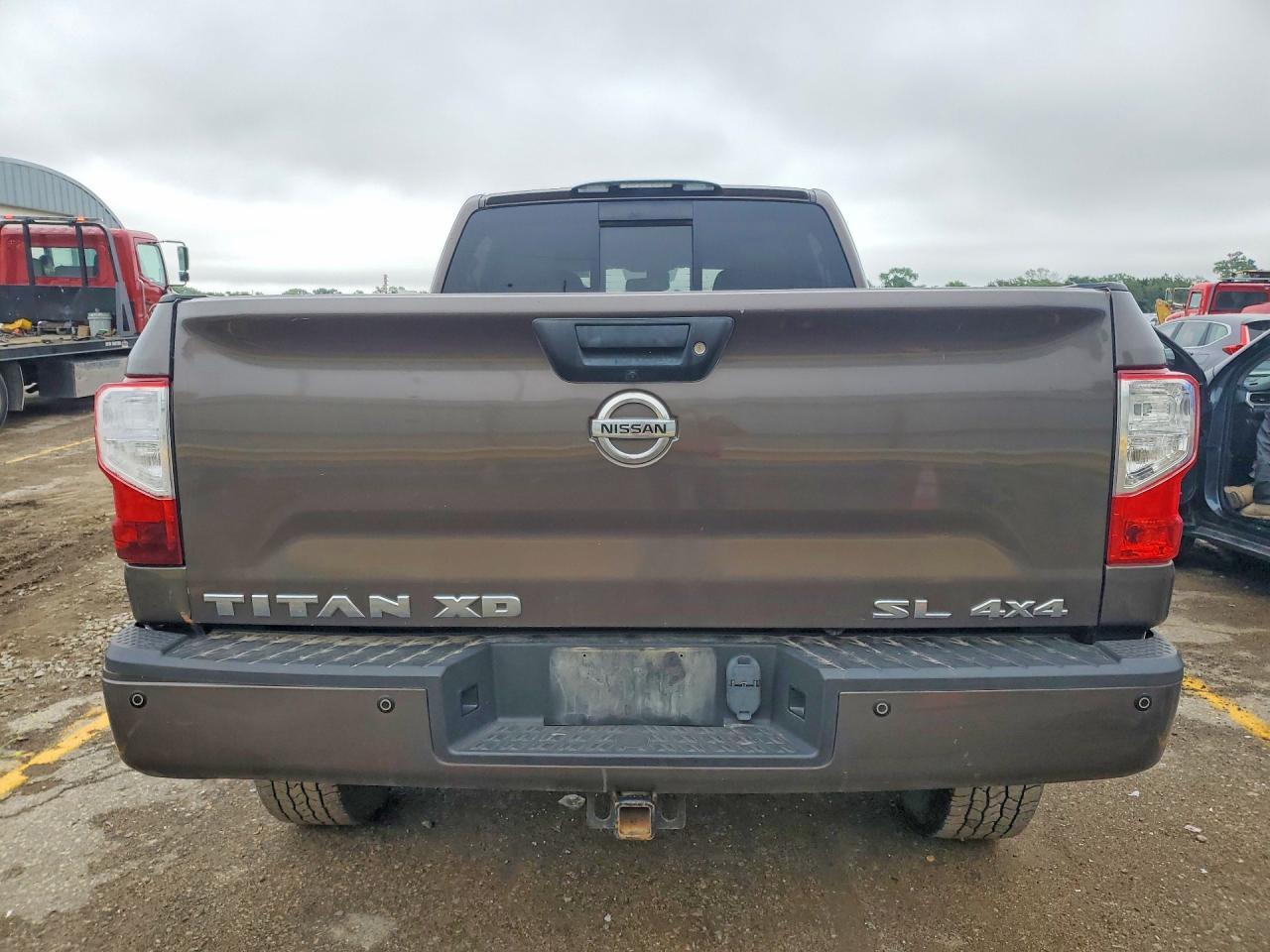 2017 Nissan Titan Xd Sl - Фото 6