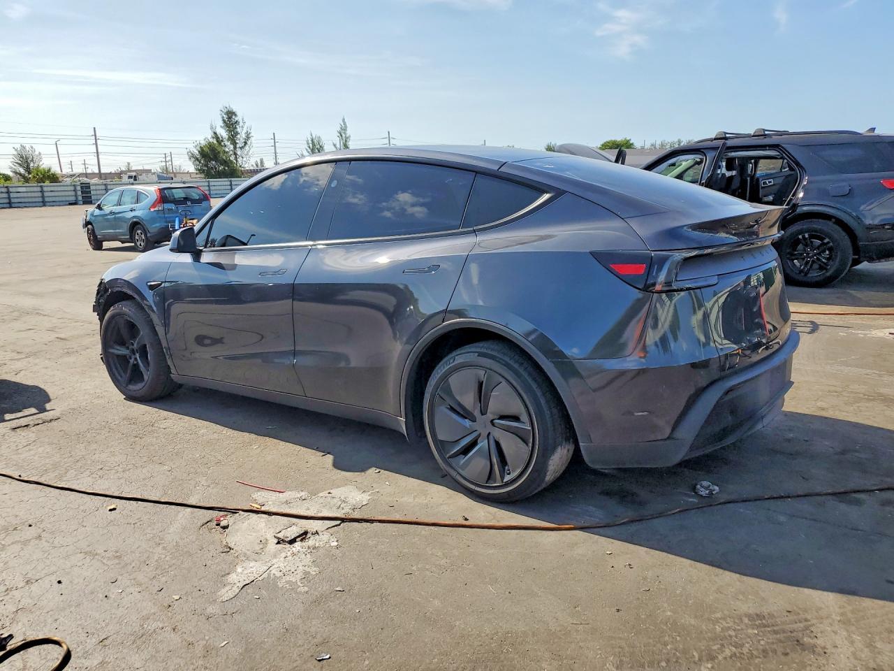 2026 Tesla Model Y - Image 2