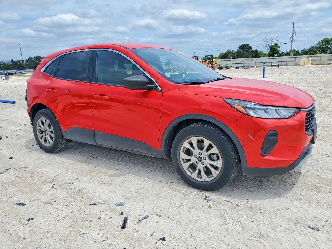 2024 Ford Escape Active - Image 4
