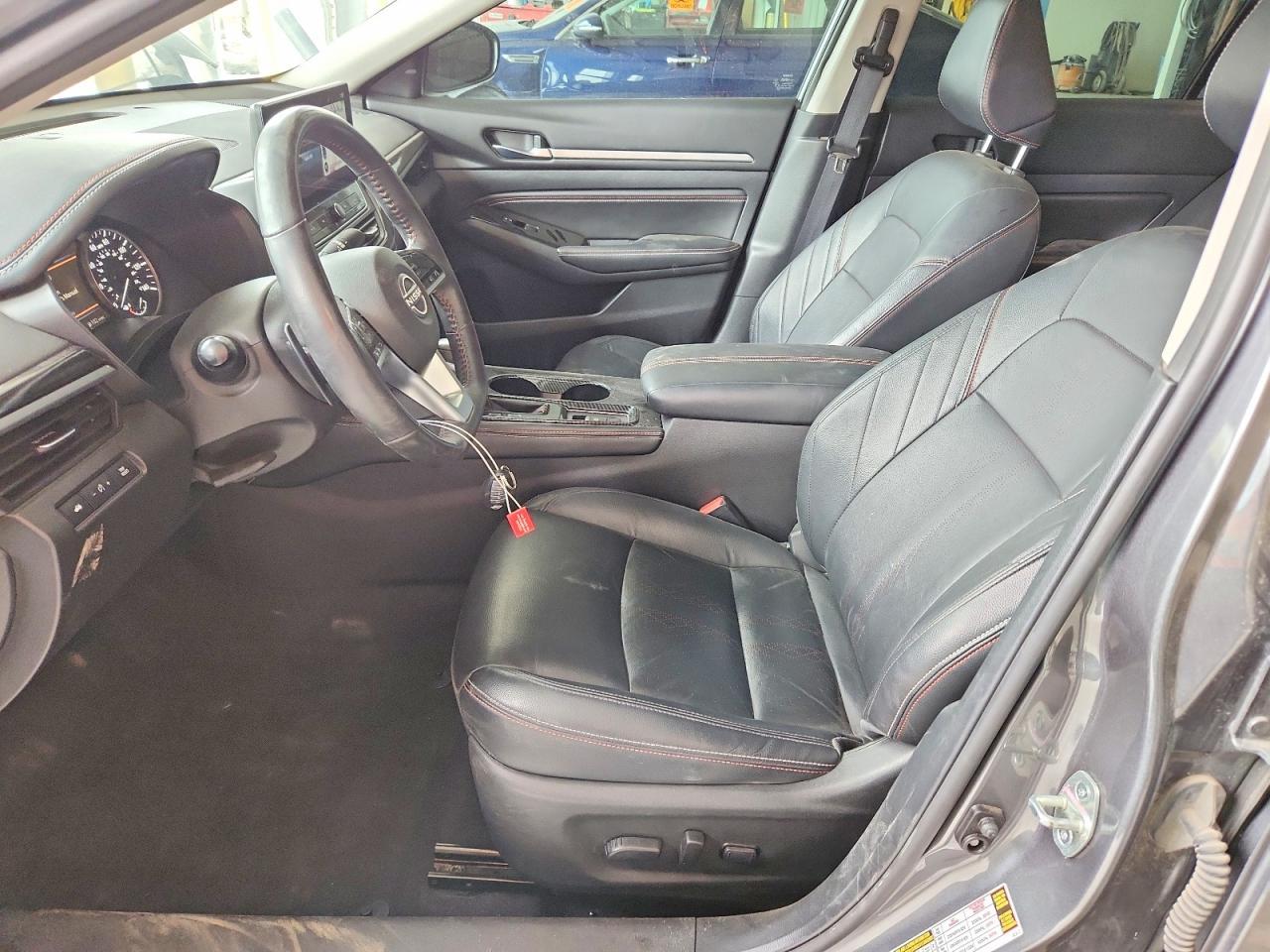 2023 Nissan Altima Sr - Image 7
