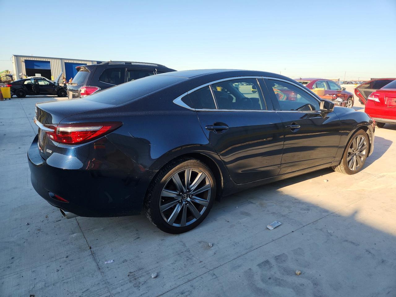 2018 Mazda 6 - Image 3