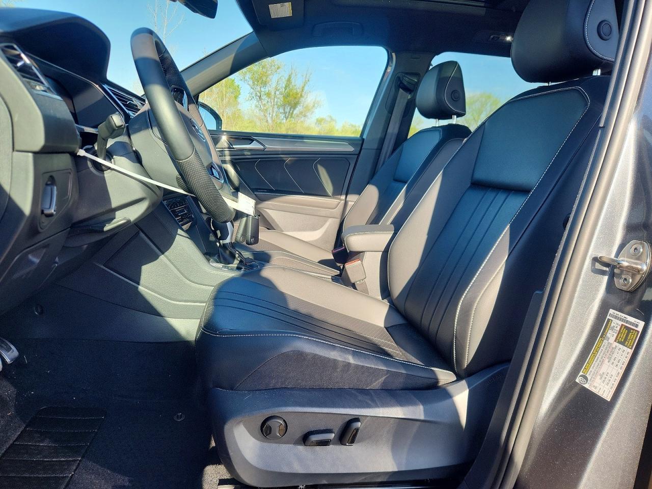 2024 Volkswagen Tiguan Se R-Line Black - Фото 7