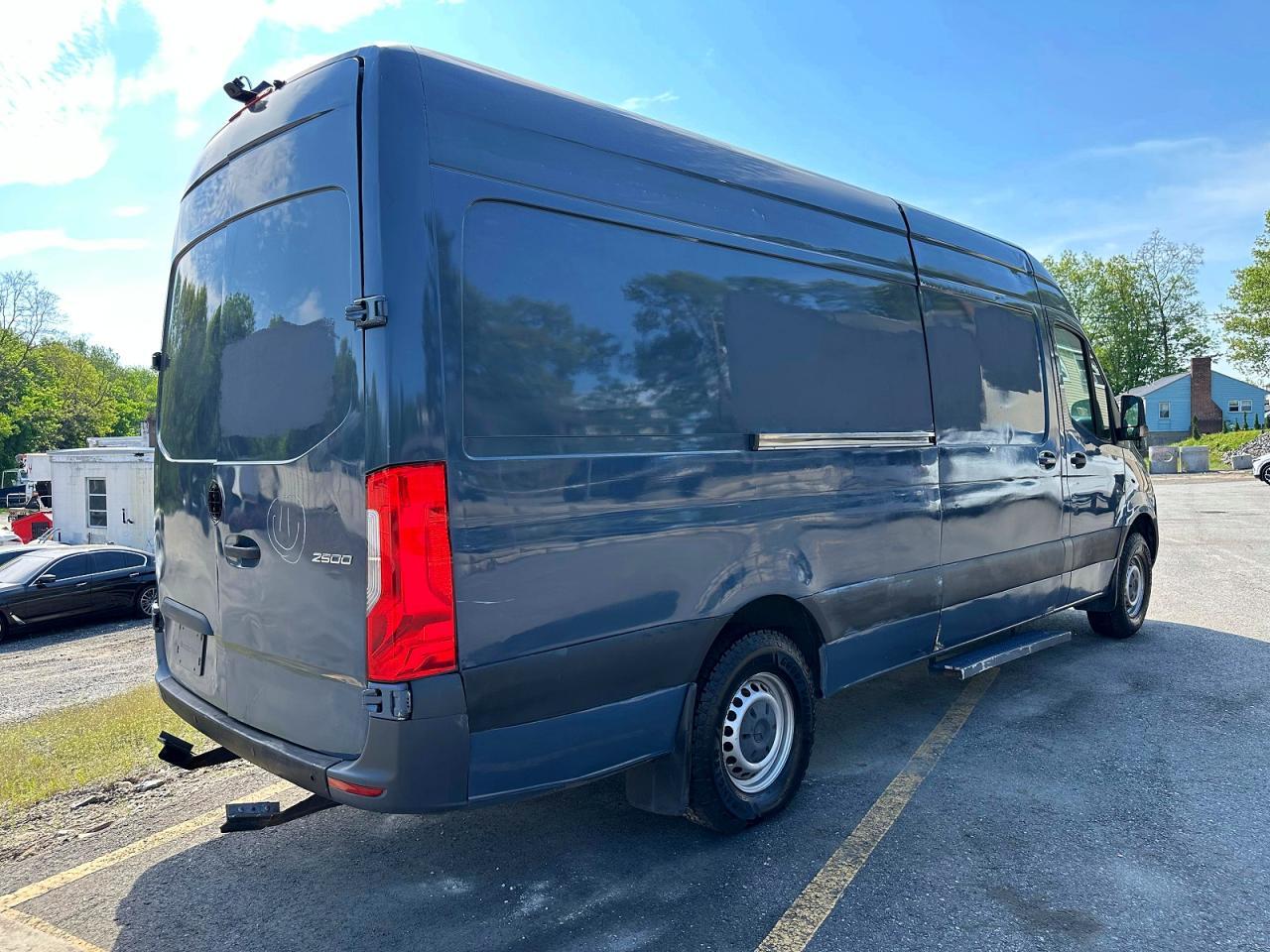 2019 Mercedes-Benz Sprinter 2500 - Фото 3