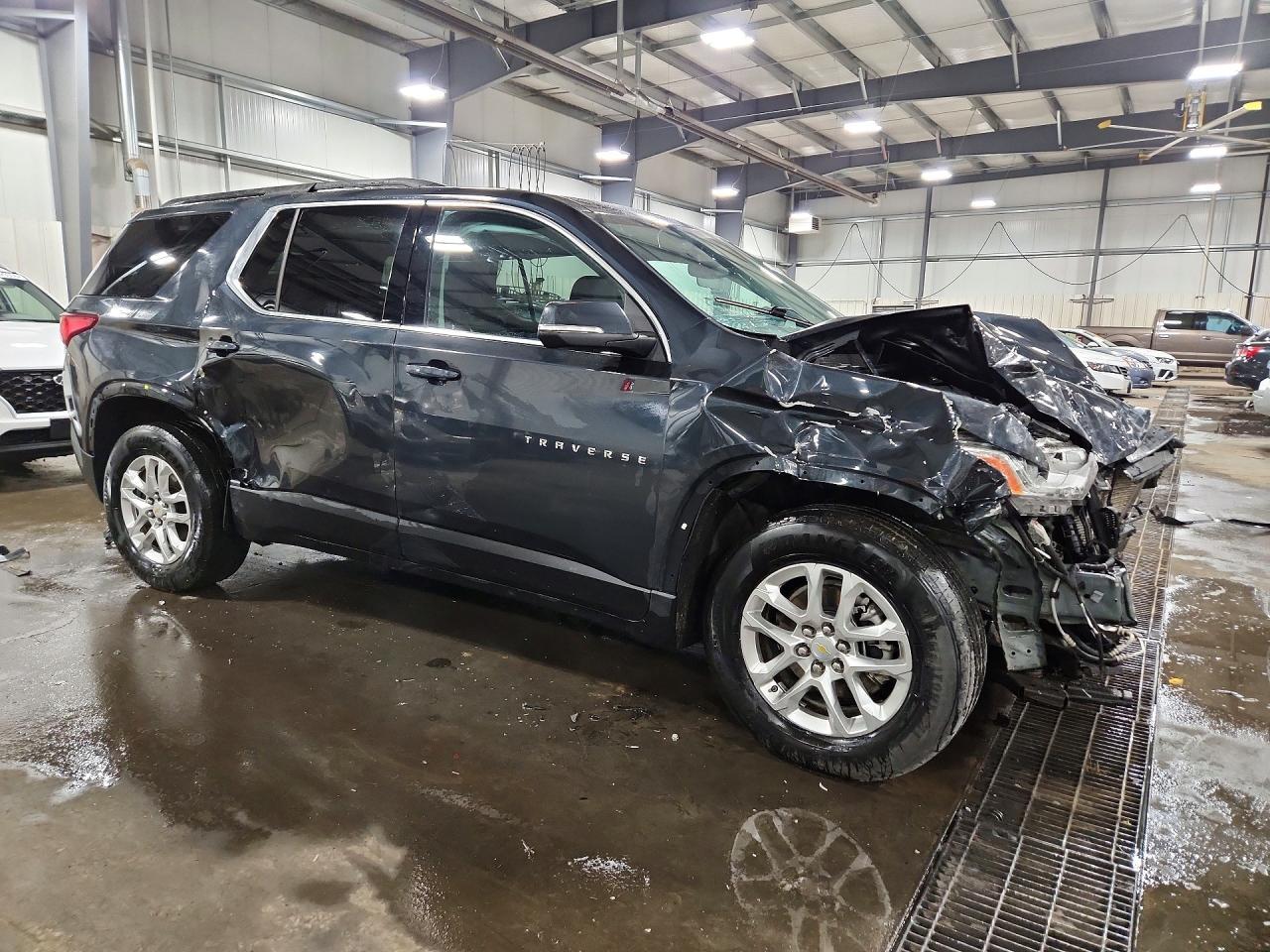 2021 Chevrolet Traverse Lt - Фото 4