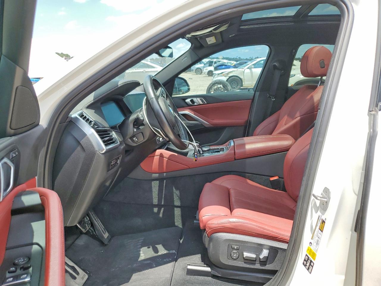 2022 BMW X6 xDrive40I - Image 7