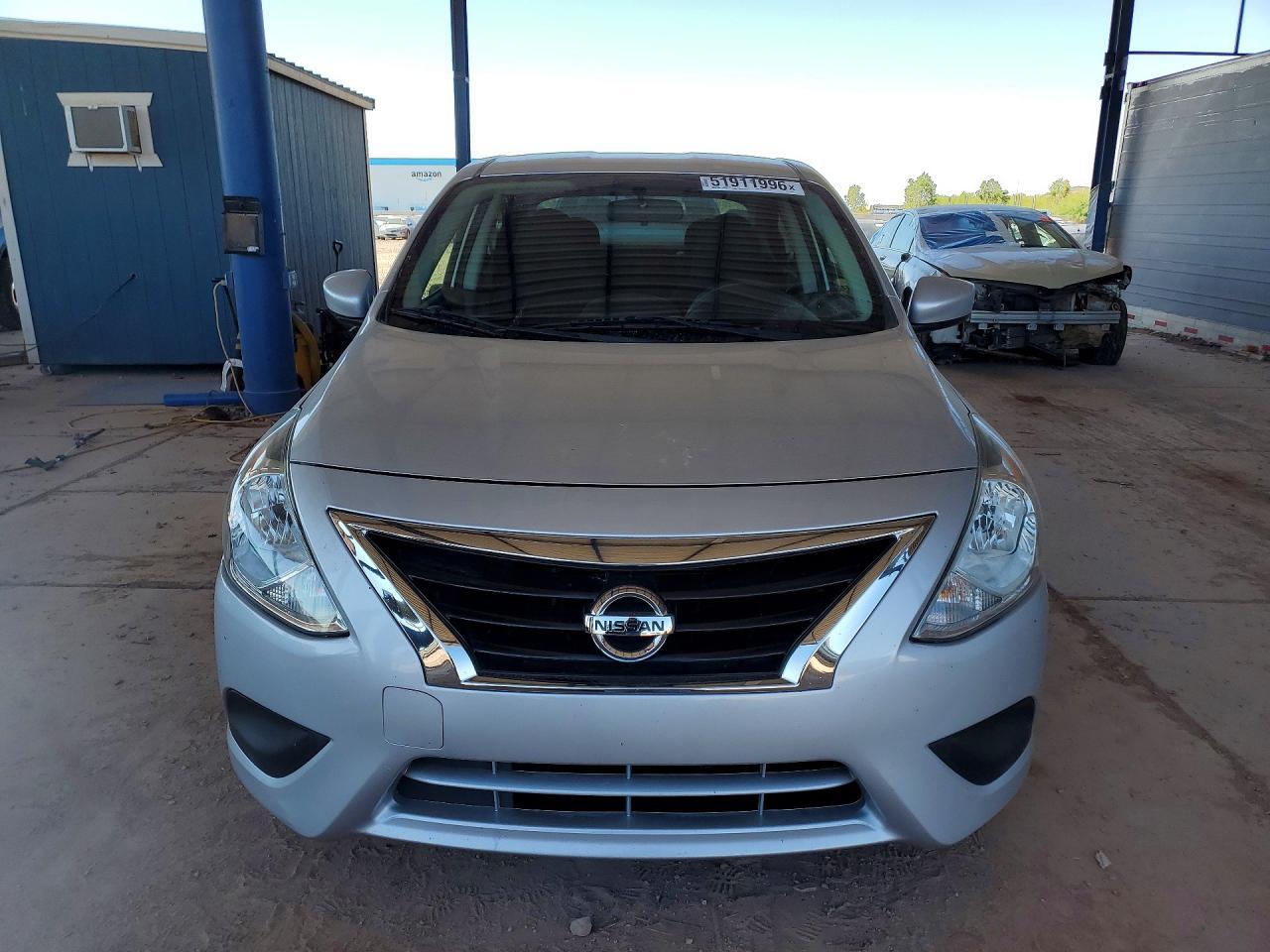 2017 Nissan Versa 1.6 S Plus - Image 5