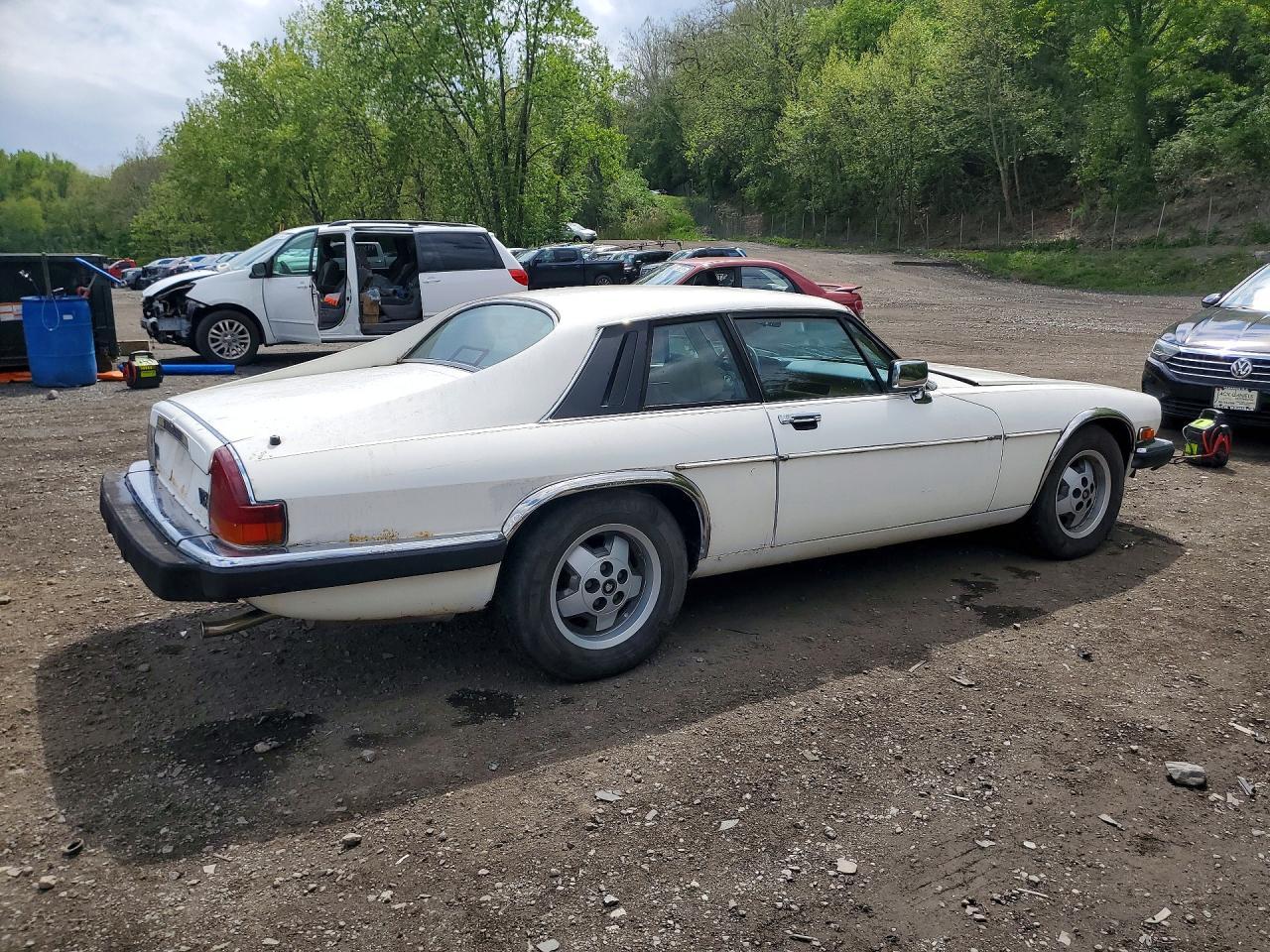 1986 Jaguar Xjs - Image 3