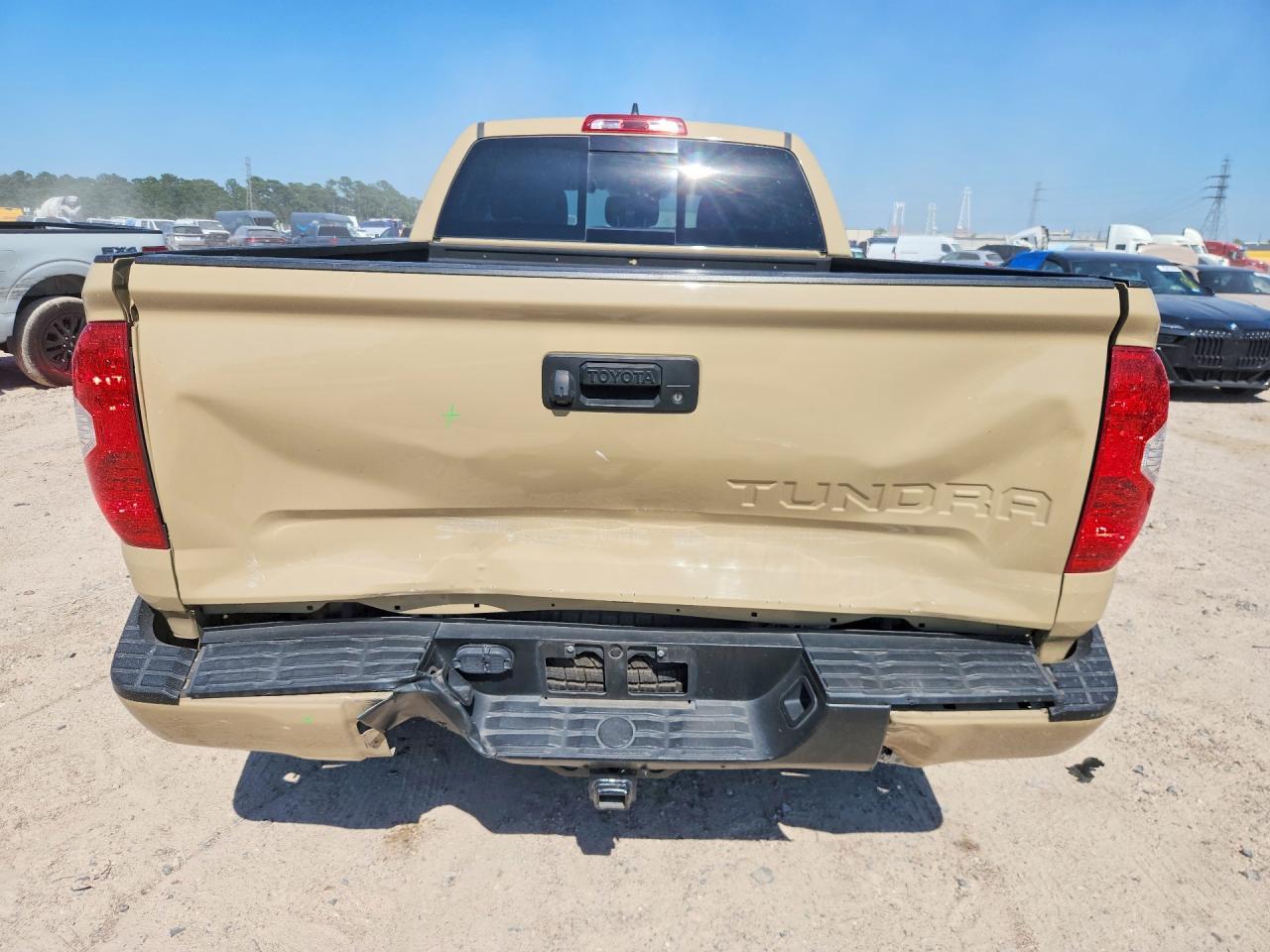 2020 Toyota Tundra - Image 6