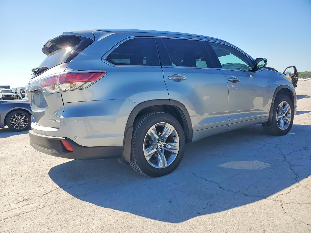 2015 Toyota Highlander Limited - Фото 3