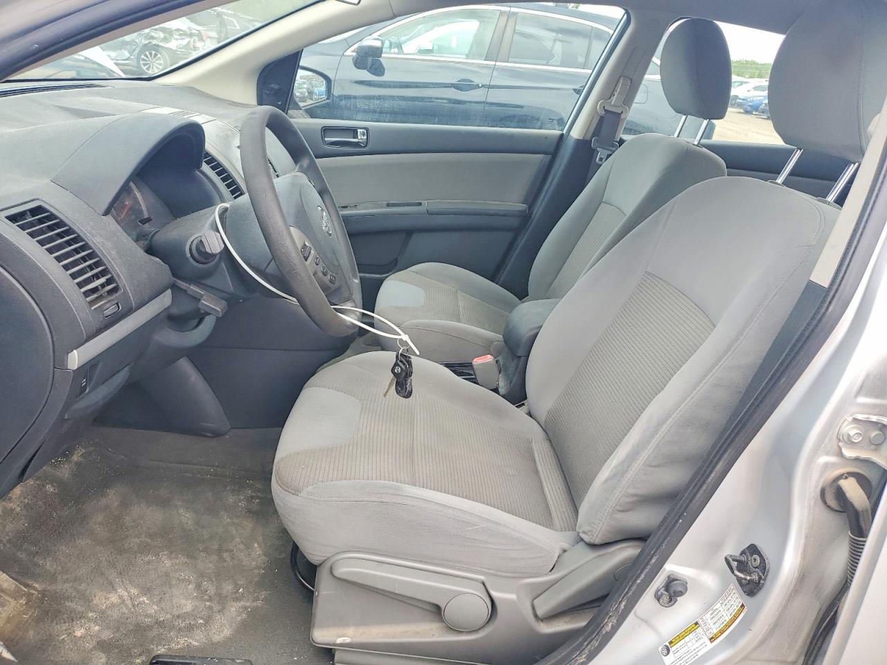 2011 Nissan Sentra 2.0 - Image 7