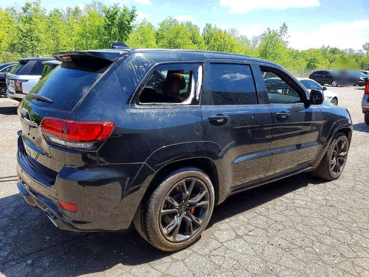 2017 Jeep Grand Cherokee Srt-8 - Image 3