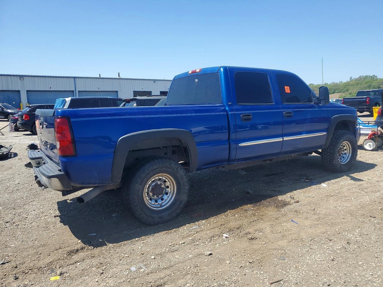 2004 GMC Sierra K2500 Heavy Duty - Фото 3