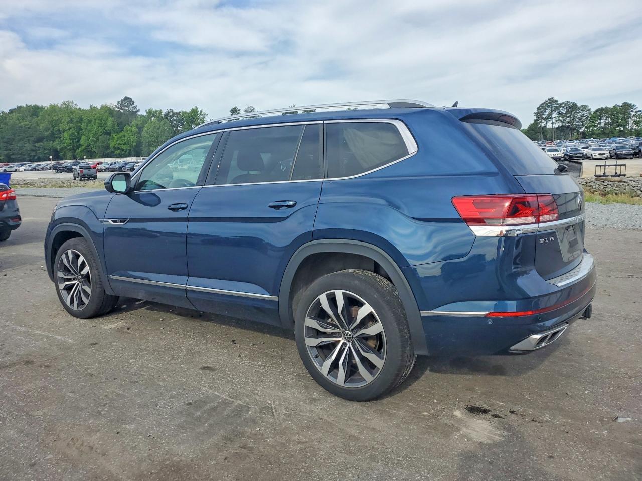 2023 Volkswagen Atlas Sel Premium R-Line - Фото 2
