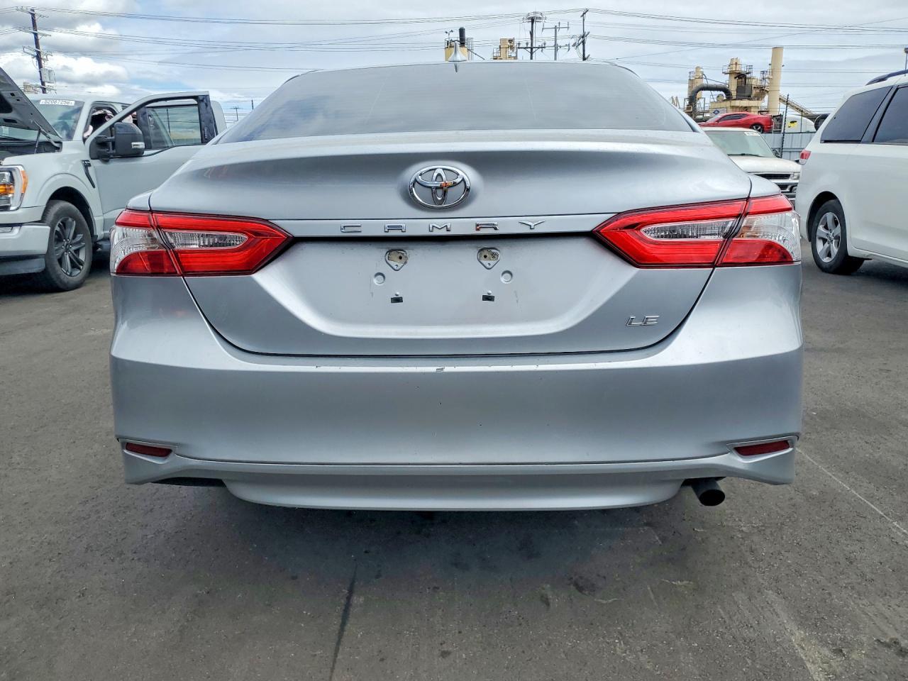2020 Toyota Camry Le - Image 6
