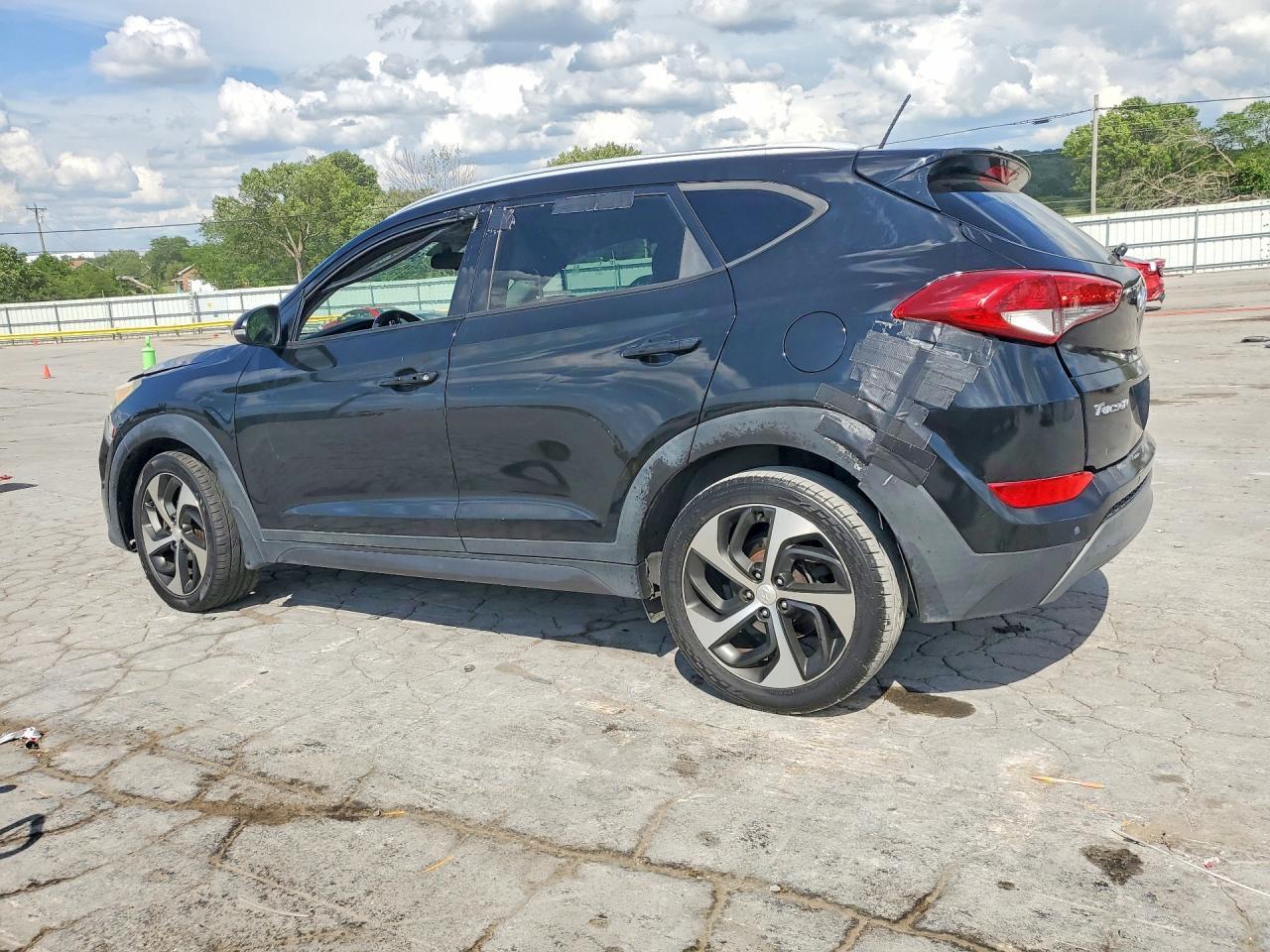 2016 Hyundai Tucson Sport - Image 2