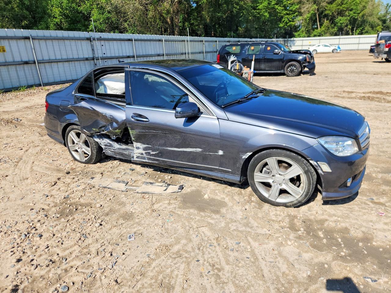 2010 Mercedes-Benz C 300 - Фото 4