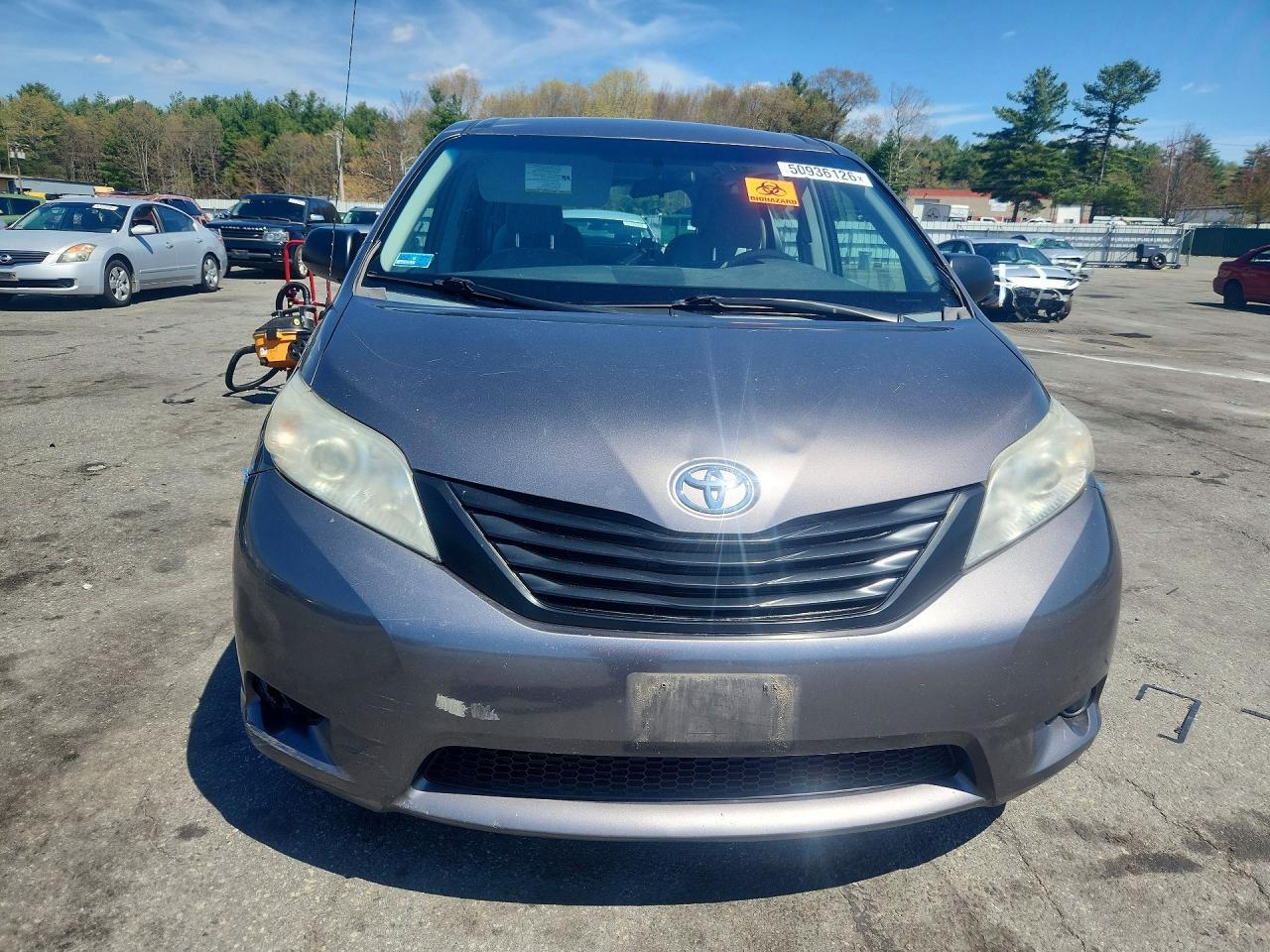2014 Toyota Sienna L 7-Passenger - Image 5