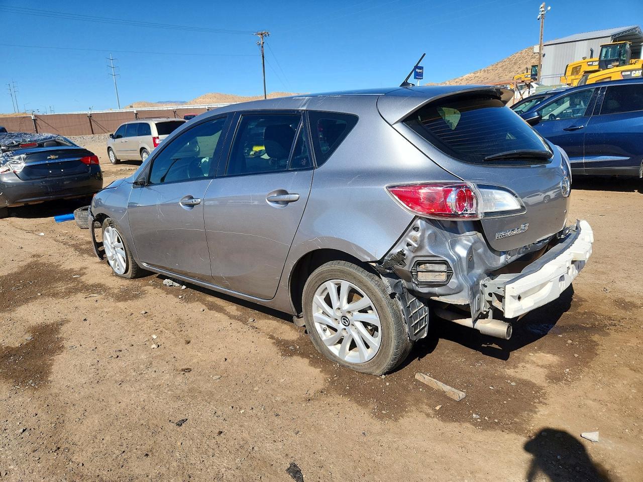 2013 Mazda 3 I - Фото 2
