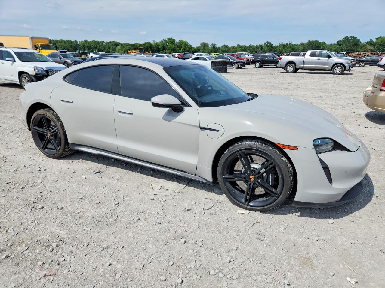 2021 Porsche Taycan 4S - Фото 4